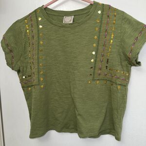 Women’s T-Shirt Size Medium